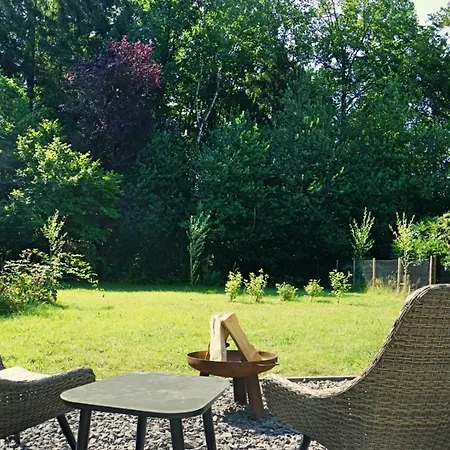 Waeller Haus - Modern With Fireplace & Large Natural Garden