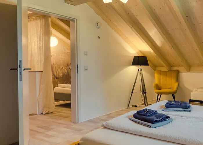 Villa Waeller Haus - Modern With Fireplace & Large Natural Garden *